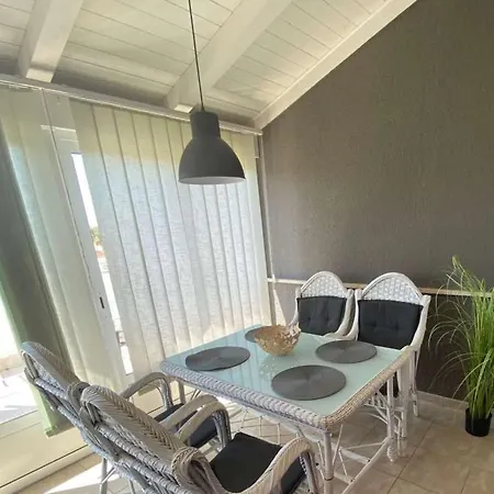 Guest house And Bori *